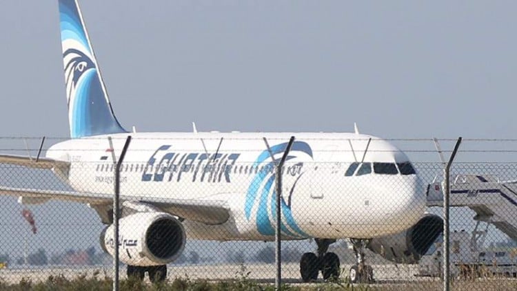 Θρίλερ με την εξαφάνιση αεροσκάφους της EgyptAir πάνω από τη Μεσόγειο