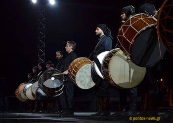 Πόντιοι και Αρμένιοι έστειλαν μήνυμα από τους Στύλους του Ολυμπίου Διός (φωτο, βίντεο)