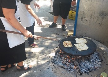 Παραδοσιακά ποντιακά εδέσματα στην «Παναγία Σουμελά» Κατερίνης - Cover Image