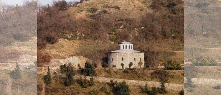 Σταυρίτες, ο μήνας της Ύψωσης του Τιμίου Σταυρού - Cover Image