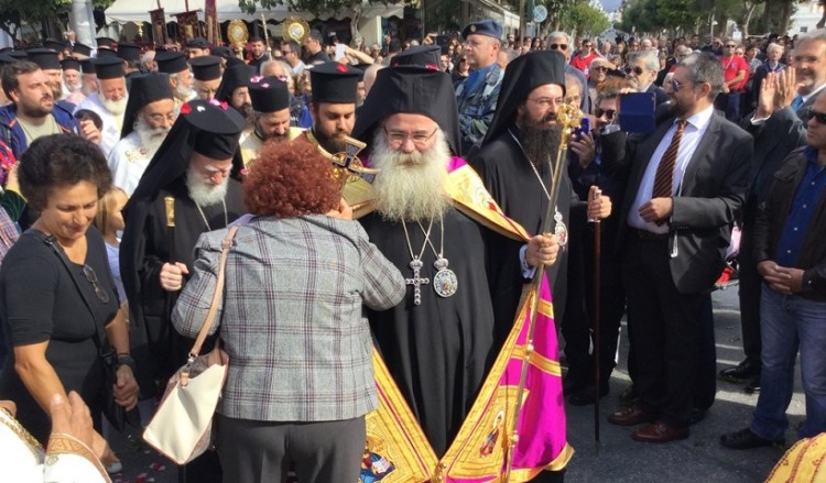 Συγκίνηση και κατάνυξη στην ενθρόνιση του νέου μητροπολίτη Ιεραπύτνης και Σητείας Κυρίλλου