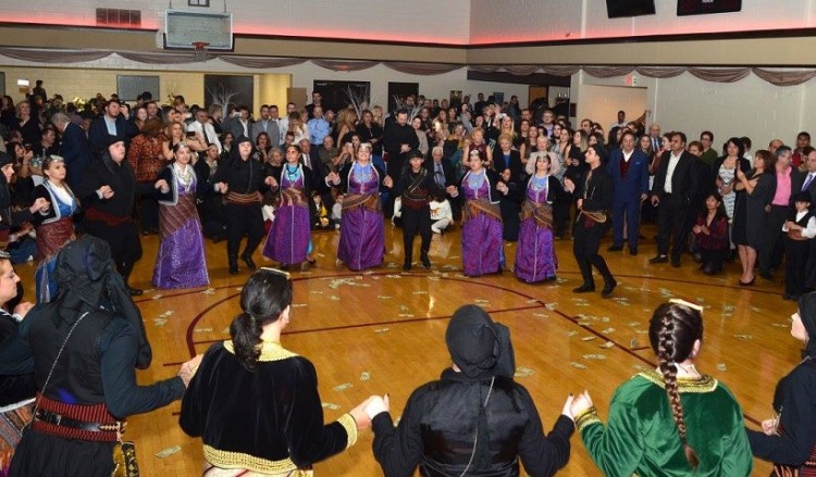 Ποντιακό τσουνάμι στη Φιλαδέλφεια των ΗΠΑ χάρη στους «Ακρίτες» (φωτο, βίντεο)