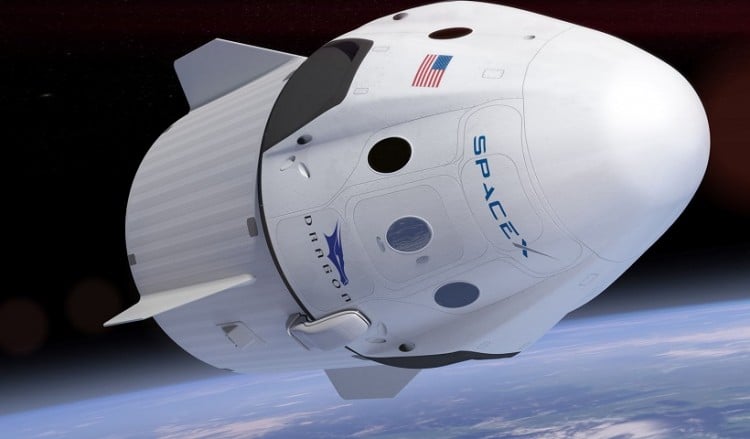 Η SpaceX στέλνει τους πρώτους «τουρίστες» στη Σελήνη!