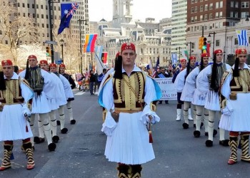 Ελληνική λεβεντιά στη Φιλαδέλφεια των ΗΠΑ: Η ομογένεια γιόρτασε την 25η Μαρτίου