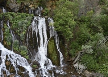 Οι περίεργοι καταρράκτες στη Χερίανα της Αργυρούπολης στον Πόντο (βίντεο)