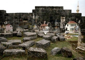 Στο φως ελληνιστικό θέατρο στην Έφεσο του δυτικού Πόντου (φωτο, βίντεο)