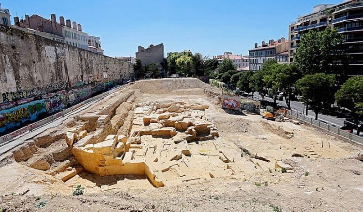 Συγκινητικός αγώνας για τη διάσωση ελληνικού λατομείου στη Μασσαλία από κατοίκους της πόλης