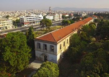 Υπογραφές για τη μετατροπή του πρώην στρατοπέδου Παύλου Μελά σε πάρκο