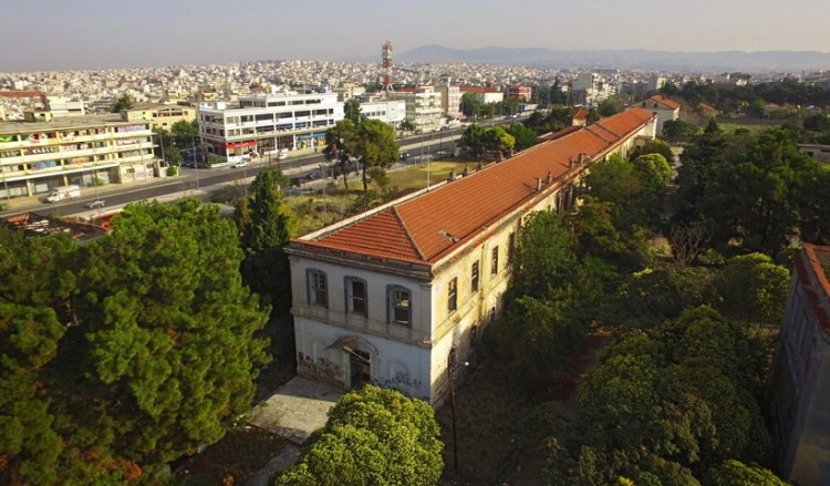 Υπογραφές για τη μετατροπή του πρώην στρατοπέδου Παύλου Μελά σε πάρκο