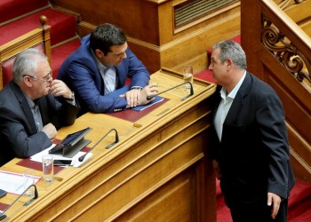 Ο Τσίπρας ζήτησε αναβολή της συζήτησης για τον Καμμένο στη Βουλή