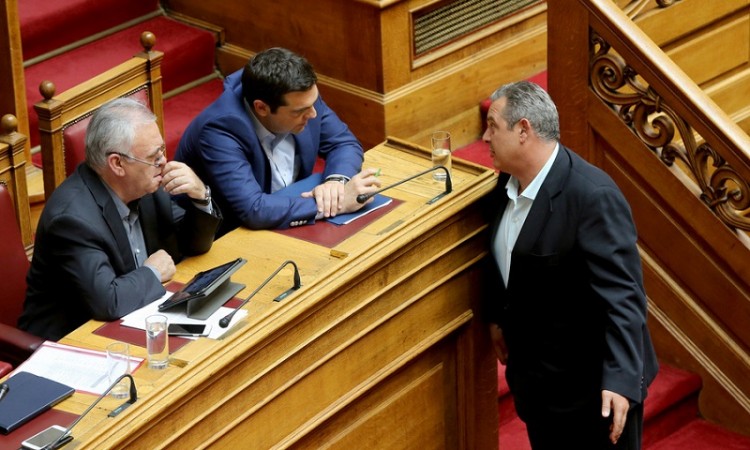 Ο Τσίπρας ζήτησε αναβολή της συζήτησης για τον Καμμένο στη Βουλή