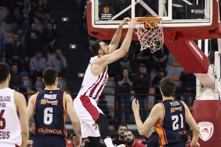 Euroleague: Νίκη με σούπερ Σπανούλη ο Ολυμπιακός