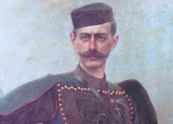 Τμήμα φωτογραφίας που τραβήχτηκε στις 21/8/1904 στη Λάρισα από τον Γεράσιμο Δαφνόπουλο κατόπιν εντολής του οικοδεσπότη του Μελά στη Λάρισα, συναδέλφου του αξιωματικού, ανθυπολοχαγού Χαράλαμπου Λούφα (φωτ.: Γεράσιμος Δαφνόπουλος)