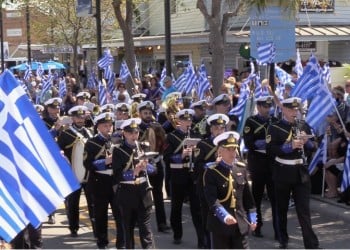 ΗΠΑ: Οι Έλληνες του Τάρπον Σπρινγκς στη Φλόριντα γιόρτασαν την 25η Μαρτίου (φωτο)