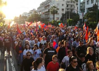 Δυναμική πορεία διαμαρτυρίας στην τουρκική πρεσβεία για την 103η επέτειο της Γενοκτονίας των Αρμενίων