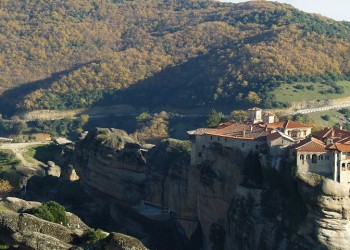 Καλαμπάκα: Τα μοναστήρια και οι εκκλησίες αφιερωμένες στην Παναγία