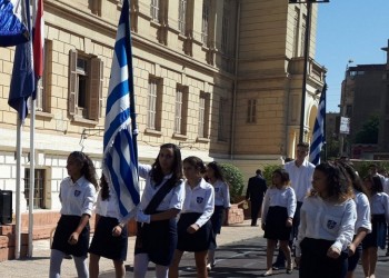 Εντυπωσιακή η μαθητική παρέλαση στο Κάιρο για την 28η Οκτωβρίου (φωτο, βίντεο)