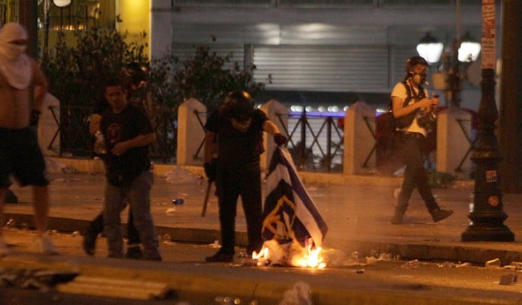 Αντιπατριωτισμός, μια πέμπτη φάλαγγα πληρωμένη με εκατομμύρια δολάρια και ευρώ