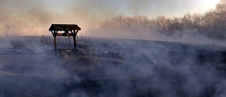 Το «καλαντόνερον» της μητέρας μου... - Cover Image