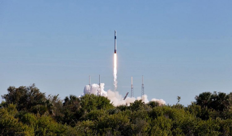 H SpaceX έστειλε στον ISS το σκάφος Dragon