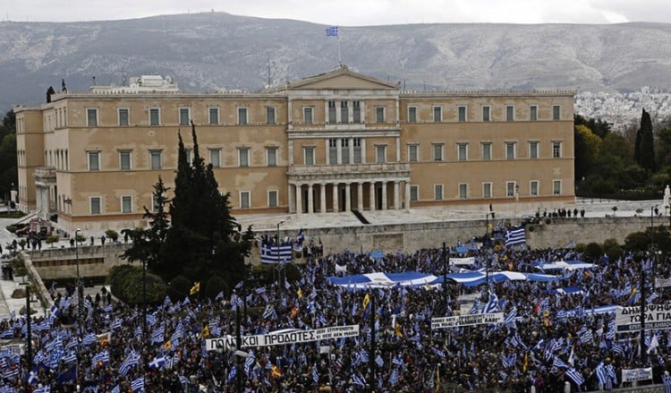 Δεν θα γίνουμε ρινόκεροι...