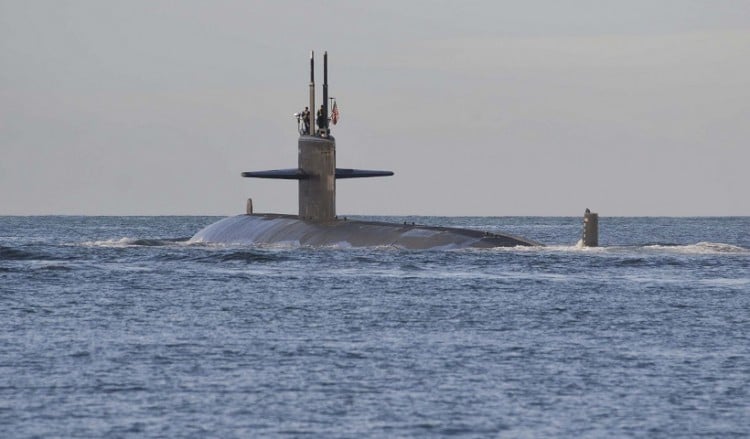 Κυβερνήτης αμερικανικού υποβρυχίου παύθηκε των καθηκόντων του επειδή συνευρέθηκε με 10 πόρνες