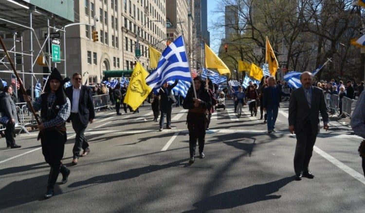 Η Γενοκτονία των Ποντίων στην 5η Λεωφόρο, στην παρέλαση για την 25η Μαρτίου