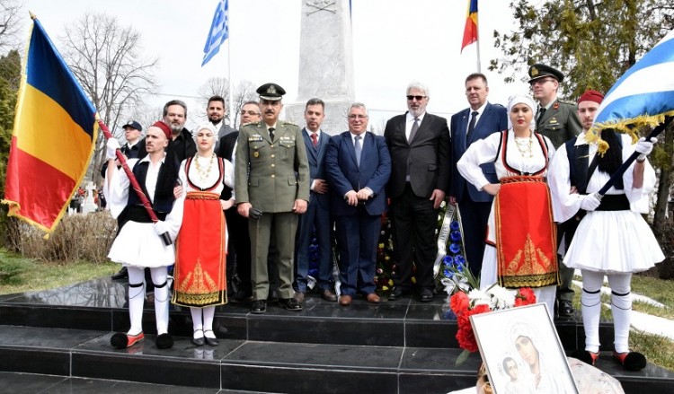 Έλληνες και Ρουμάνοι γιόρτασαν την 25η Μαρτίου στο Δραγατσάνι