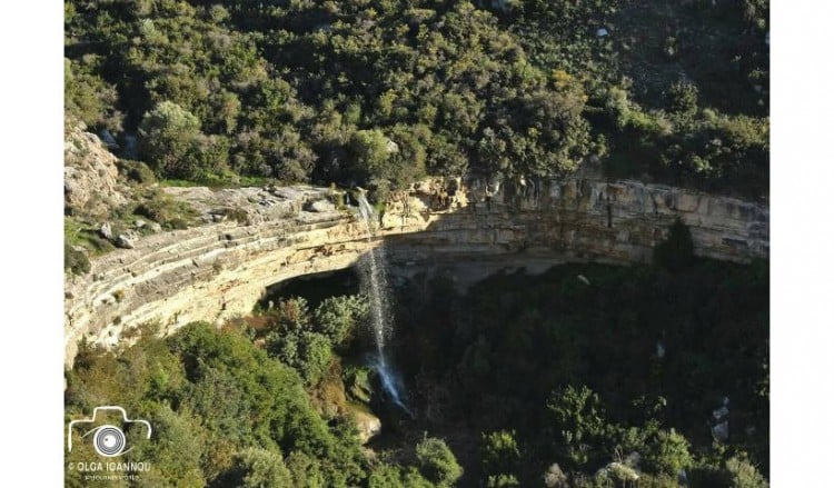 Ένας υπέροχος κρεμαστός καταρράκτης στη Λεμεσό της Κύπρου!