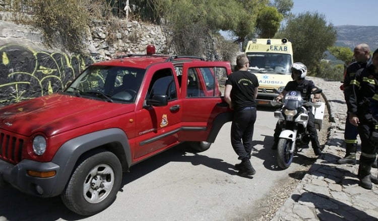 Κάηκε μονοκατοικία στο Λαγκαδά – Χωρίς τις αισθήσεις του μεταφέρθηκε στο νοσοκομείο ηλικιωμένος