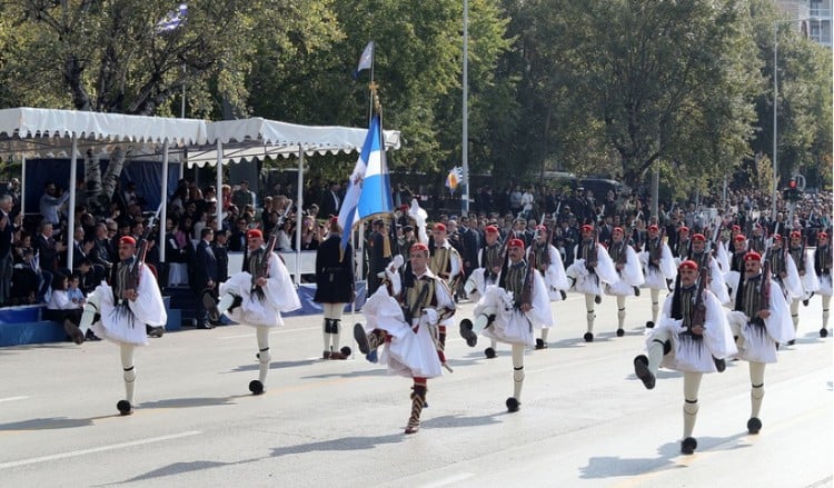 Ακυρώνονται οι παρελάσεις της 25ης Μαρτίου