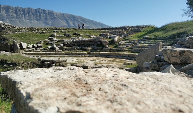 Οδοιπορικό στη Βόρειο Ήπειρο – Δερόπολη [Μέρος Β΄]