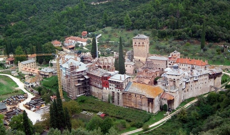 Ύποπτο κρούσμα κορονοϊού και στο Άγιον Όρος!