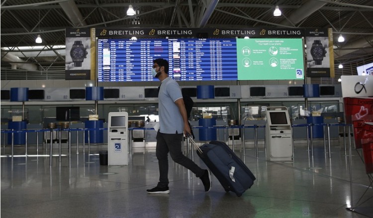 Καθηγητής Σαρηγιάννης: Τέλη Σεπτεμβρίου το δεύτερο κύμα πανδημίας αν έρχονται καθημερινά 5 ασυμπτωματικοί τουρίστες