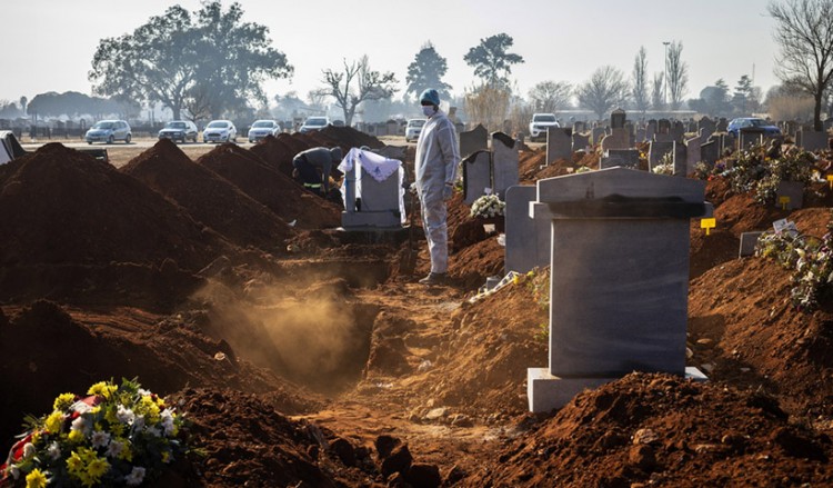 Σχεδόν 674.000 θάνατοι από κορονοϊό στον κόσμο, πάνω από 17 εκατ. τα κρούσματα