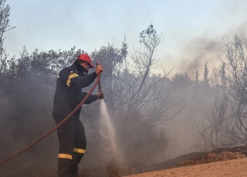 Πολύ υψηλός κίνδυνος πυρκαγιάς σήμερα – Ποιες περιοχές είναι στο κόκκινο (χάρτης)