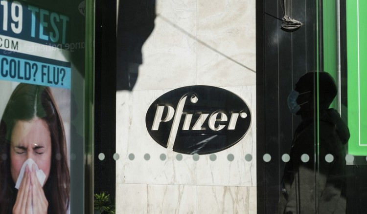 Οι Pfizer/BioNTech ζητούν την επείγουσα έγκριση του εμβολίου για την Covid-19