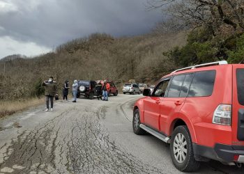 Στο Ανατολικό Ζαγόρι έχουν επικεντρωθεί οι έρευνες για τον εντοπισμό του διθέσιου εκπαιδευτικού αεροσκάφους και του χειριστή του (φωτ.: ΑΠΕ-ΜΠΕ)