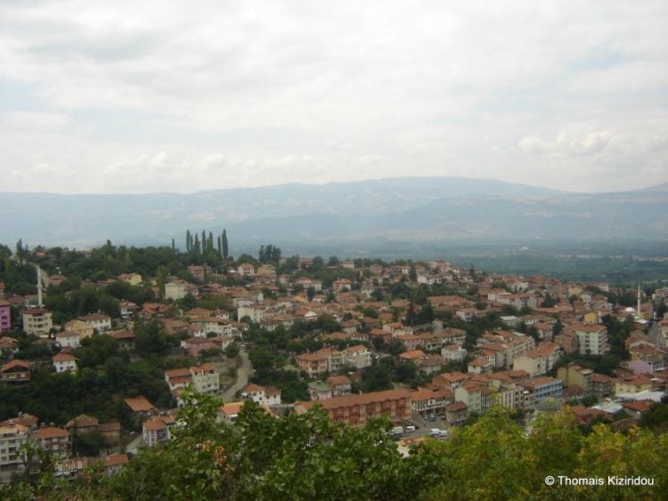 Νεοκαισάρεια, ο τόπος καταγωγής του Αγίου Βασιλείου. Άποψη της πόλης από το κάστρο (φωτ.: Θ. Κιζιρίδου)