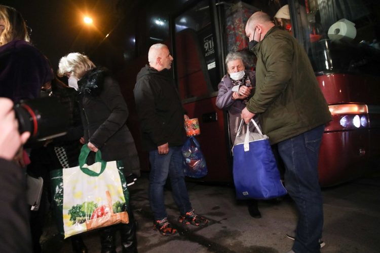 Άφιξη Ουκρανούν προσφύγων στην Αθήνα (φωτ.: EUROKINISSI / Γιάννης Παναγόπουλος)