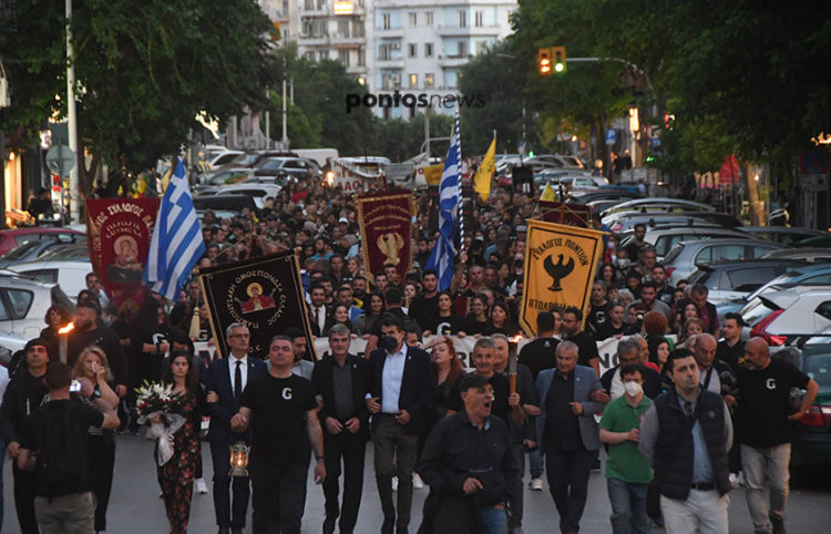 Πορεία προς το προξενείο της Τουρκίας στη Θεσσαλονίκη (φωτ.: Φίλιππος Φασούλας)