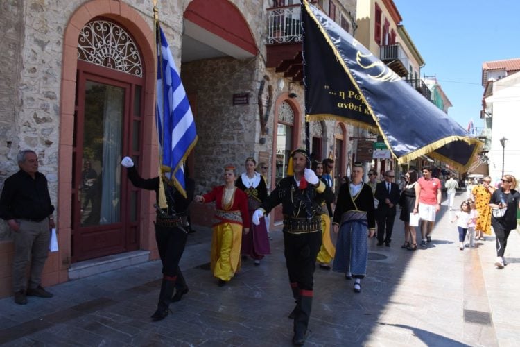 Στιγμιότυπο από του εορτασμούς για την Ημέρα Μνήμης της Γενοκτονίας των Ελλήνων του Πόντου, στο Ναύπλιο (φωτ.: EUROKINISSI/ Βασίλης Παπαδόπουλος)