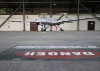 Άποψη του τουρκικού μη επανδρωμένου Bayraktar TB2 (drone), στην αεροπορική βάση Ιντσιρλίκ της Τουρκίας (φωτ. αρχείου: EPA/LESZEK SZYMANSKI POLAND OUT)