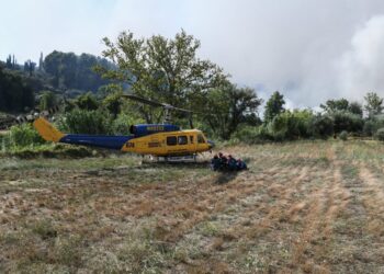 Εικόνα από την πυρκαγιά στα Κρέστενα στην Ηλεία, την Κυριακή 24 Ιουλίου (φωτ.: ILIALIVE.GR/ΓΙΑΝΝΗΣ ΣΠΥΡΟΥΝΗΣ/EUROKINISSI)