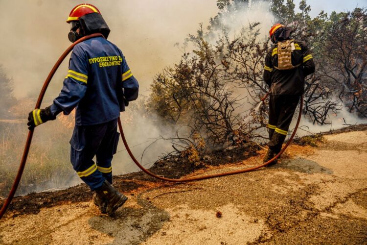 Λήψη από την περιοχή Ρογκάδα των Βατερών, στη Λέσβο,  Σάββατο 23 Ιουλίου 2022  (φωτ.: Παναγιώτης 
Μπαλάσκας / EUROKINISSI)