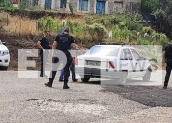 Το αυτοκίνητο του 29χρονου κτηνοτρόφου (φωτ.: ΕΡΤ)