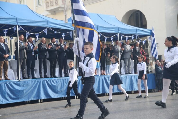 Μαθητική παρέλαση για την εθνική επέτειο της 28ης Οκτωβρίου 1940 στην Θεσσαλονίκη, Πέμπτη 27 Οκτωβρίου 2022. (Φωτ.: MotionTeam/Βασίλης Βερβερίδης)