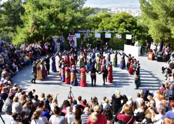 (Φωτ.: Facebook / Σύλλογος Ποντίων Αγίας Βαρβάρας «Ο Φάρος»)