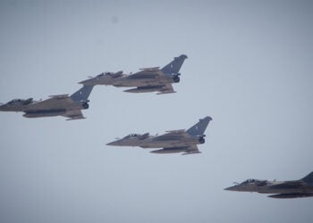 Τα ελληνικά Rafale στη στρατιωτική παρέλαση στην Αθήνα, τον Μάρτιο του 2022
(φωτ.: EUROKINISSI / Βασίλης Ρεμπάπης)