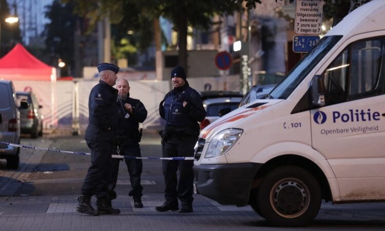 Αστυνομικοί στις Βρυξέλλες (Φωτ. αρχείου: EPA/Olivier Hoslet)